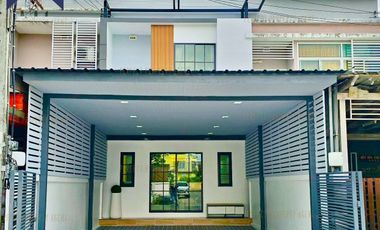 Reihenhaus zum Kauf mit 3 Zimmer in Khan Na Yao, Bangkok