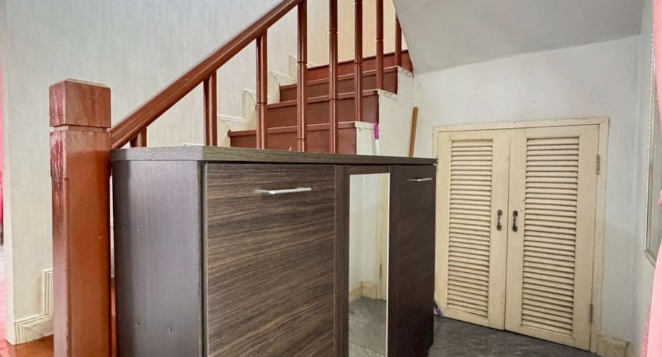 For sale 3 bedrooms house in Bang Khen, Bangkok