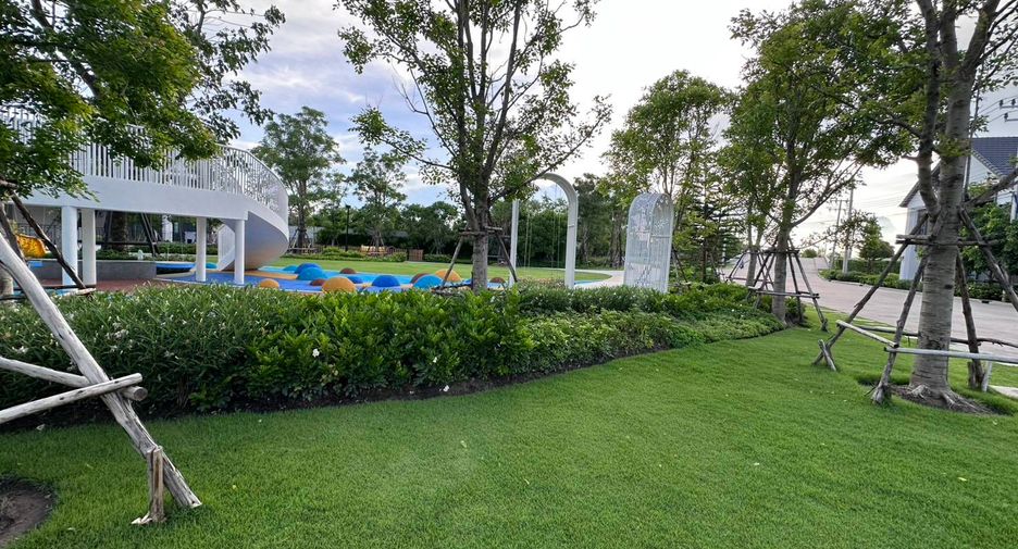 For rent 4 bedrooms house in Bang Phli, Samut Prakan