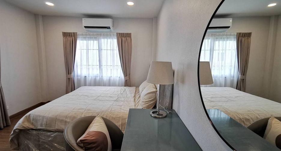 For rent 4 bedrooms house in Bang Phli, Samut Prakan