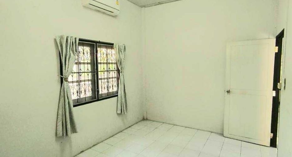 Casa adosada en venta de 2 habitaciones en Phutthamonthon, Nakhon Pathom