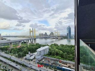 For sale 4 bedrooms condo in Yan Nawa, Bangkok