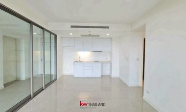 For sale 4 bedrooms condo in Yan Nawa, Bangkok
