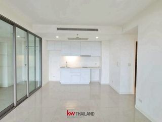 For sale 4 bedrooms condo in Yan Nawa, Bangkok
