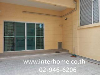 For rent 4 bedrooms townhouse in Bang Sue, Bangkok