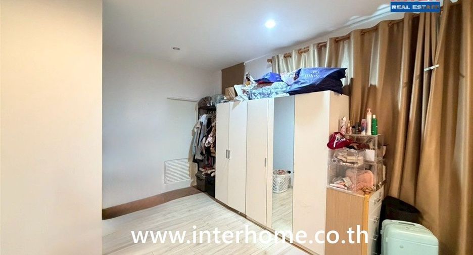 For sale 3 bedrooms house in Lam Luk Ka, Pathum Thani