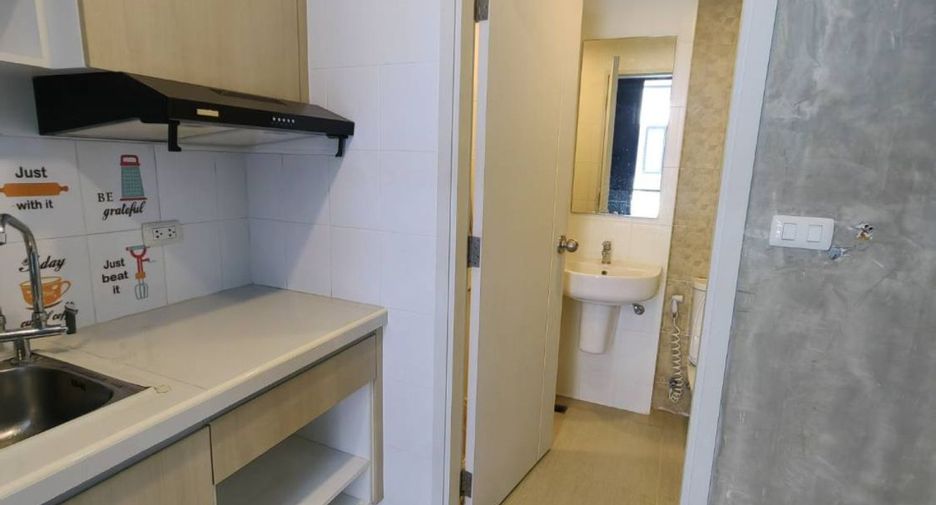 For sale 1 bed condo in Khan Na Yao, Bangkok