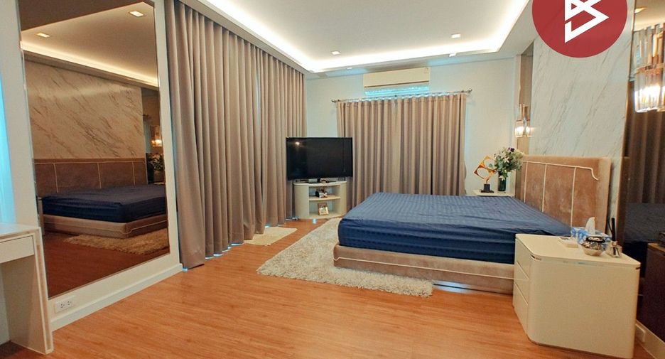 For sale 4 bedrooms house in Sai Mai, Bangkok