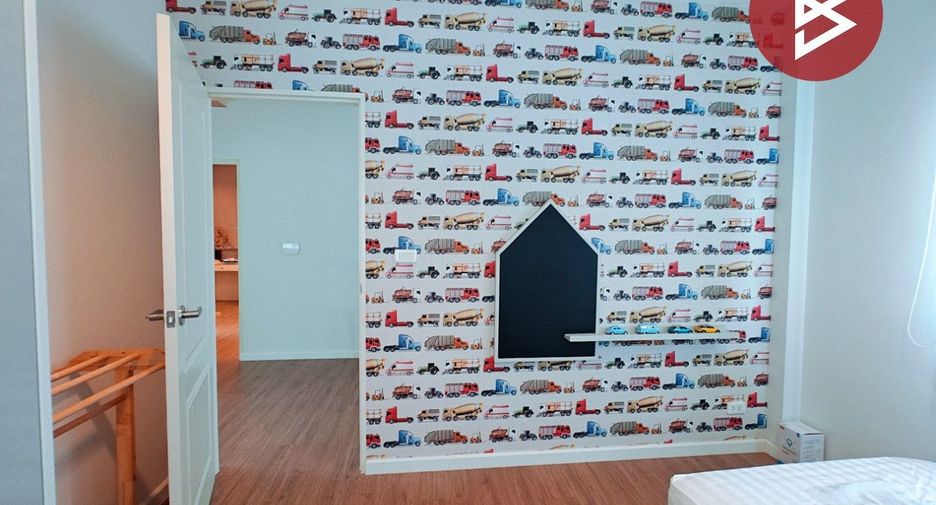For sale 4 bedrooms house in Sai Mai, Bangkok