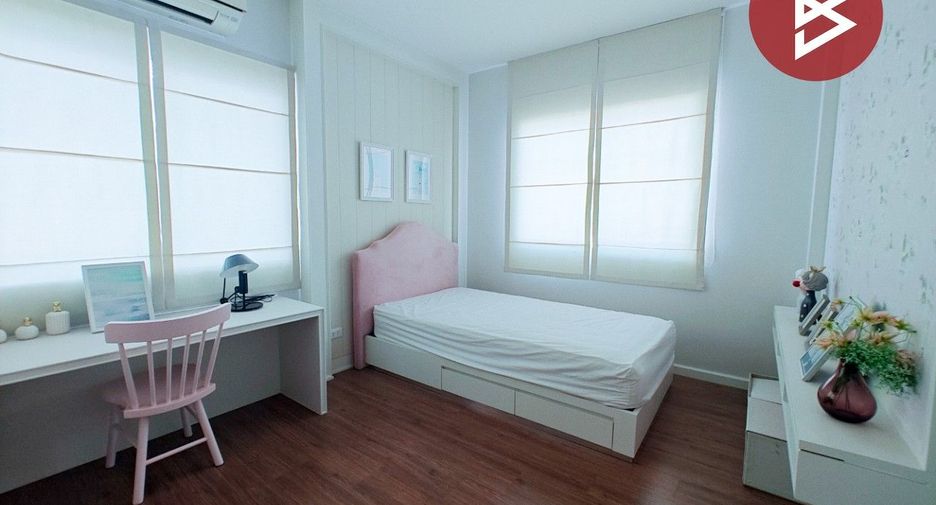 For sale 4 bedrooms house in Sai Mai, Bangkok