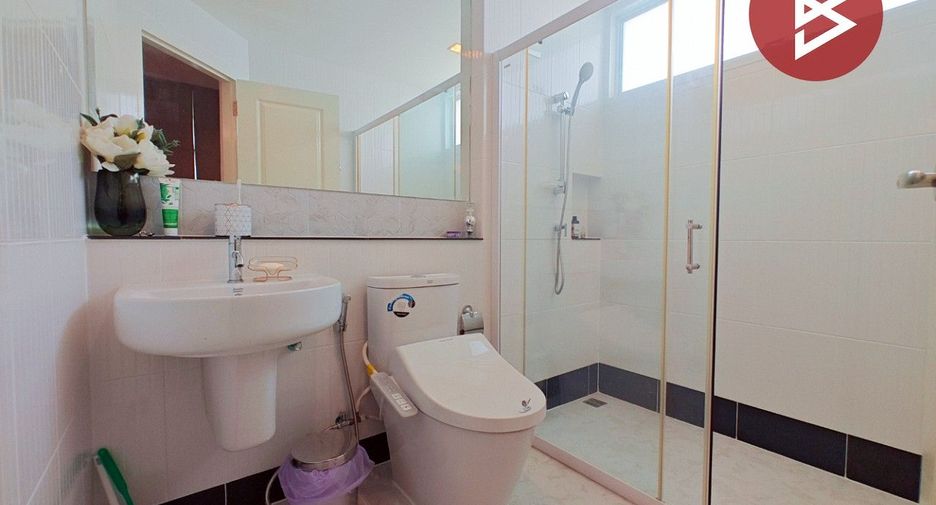 For sale 4 bedrooms house in Sai Mai, Bangkok