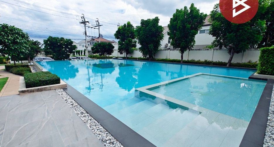 For sale 4 bedrooms house in Sai Mai, Bangkok
