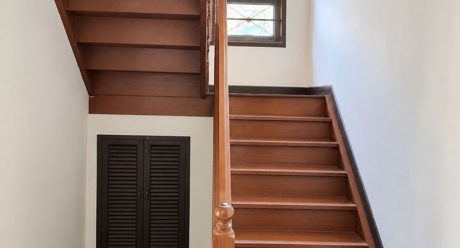 For sale 3 bedrooms house in Khlong Sam Wa, Bangkok