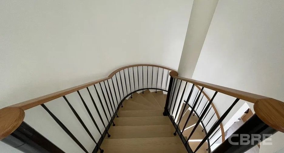 For sale 2 bedrooms condo in Khlong Toei, Bangkok