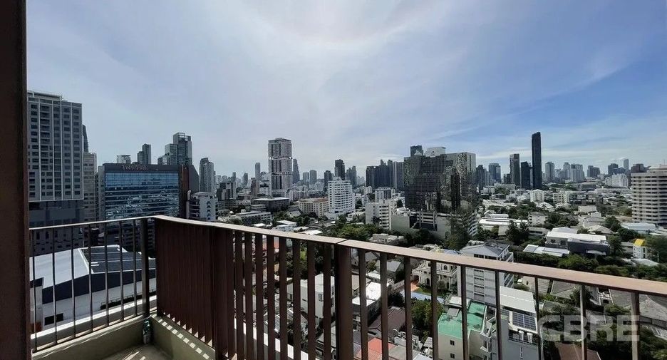 For sale 2 bedrooms condo in Khlong Toei, Bangkok