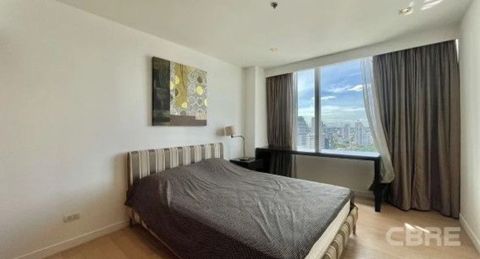 For sale 2 bedrooms condo in Watthana, Bangkok