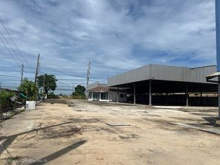 Almacén en alquiler de 5 habitaciones en Bang Bua Thong, Nonthaburi