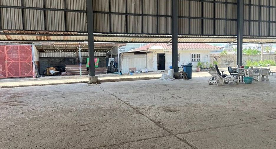 Almacén en alquiler de 5 habitaciones en Bang Bua Thong, Nonthaburi