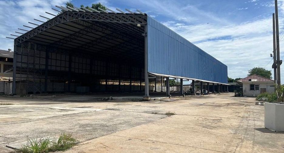 Almacén en alquiler de 5 habitaciones en Bang Bua Thong, Nonthaburi
