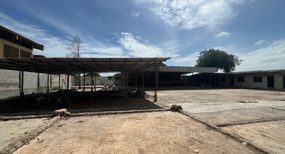 Almacén en alquiler de 5 habitaciones en Bang Bua Thong, Nonthaburi