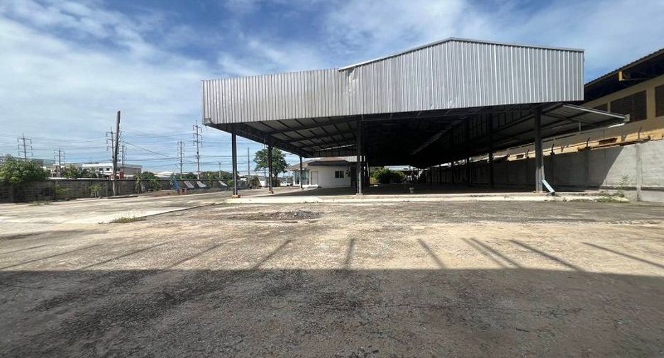 Almacén en alquiler de 5 habitaciones en Bang Bua Thong, Nonthaburi
