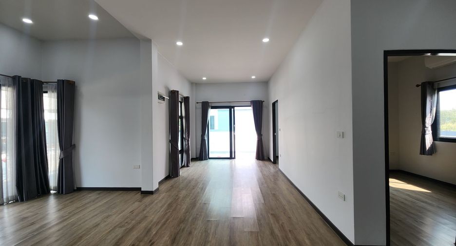 Casa en venta de 3 habitaciones en Mueang Nakhon Ratchasima, Nakhon Ratchasima