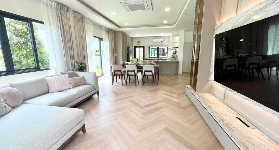 For rent 4 bedrooms house in Bang Phli, Samut Prakan