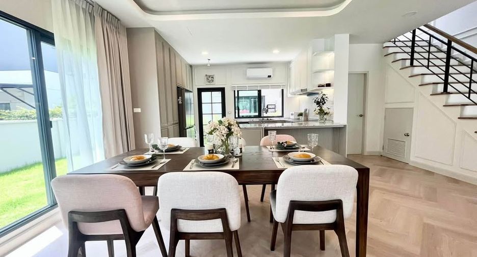 For rent 4 bedrooms house in Bang Phli, Samut Prakan