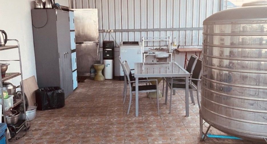 For sale 10 bedrooms retail Space in Mueang Chanthaburi, Chanthaburi