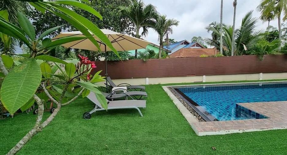 For rent 3 bedrooms villa in Huay Yai, Pattaya