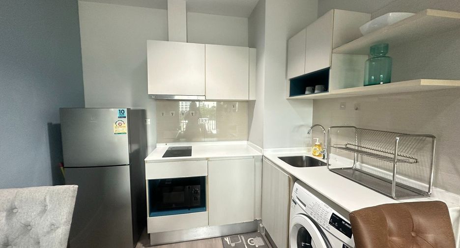For rent 2 bedrooms condo in Bang Lamung, Chonburi
