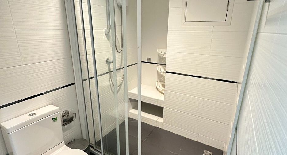 For rent 2 bedrooms condo in Bang Lamung, Chonburi