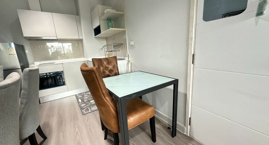 For rent 2 bedrooms condo in Bang Lamung, Chonburi