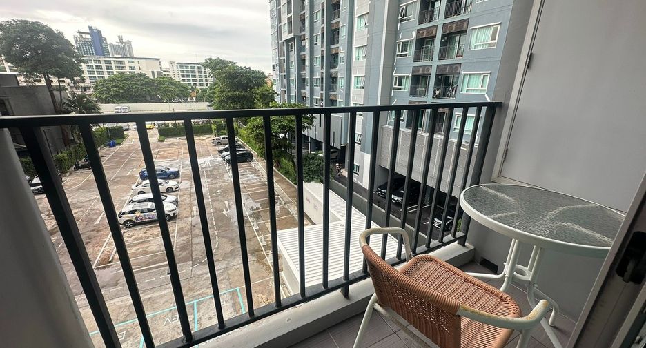 For rent 2 bedrooms condo in Bang Lamung, Chonburi