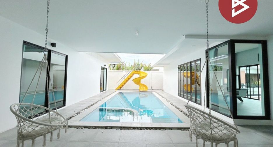 For sale 4 bedrooms house in Hua Hin, Prachuap Khiri Khan