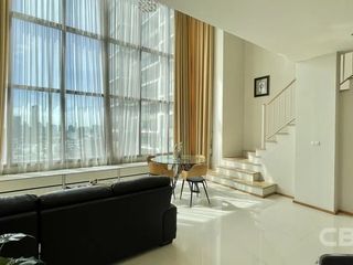 For sale 2 ベッドルーム condo in Khlong Toei, Bangkok