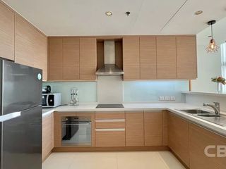 For sale 2 ベッドルーム condo in Khlong Toei, Bangkok