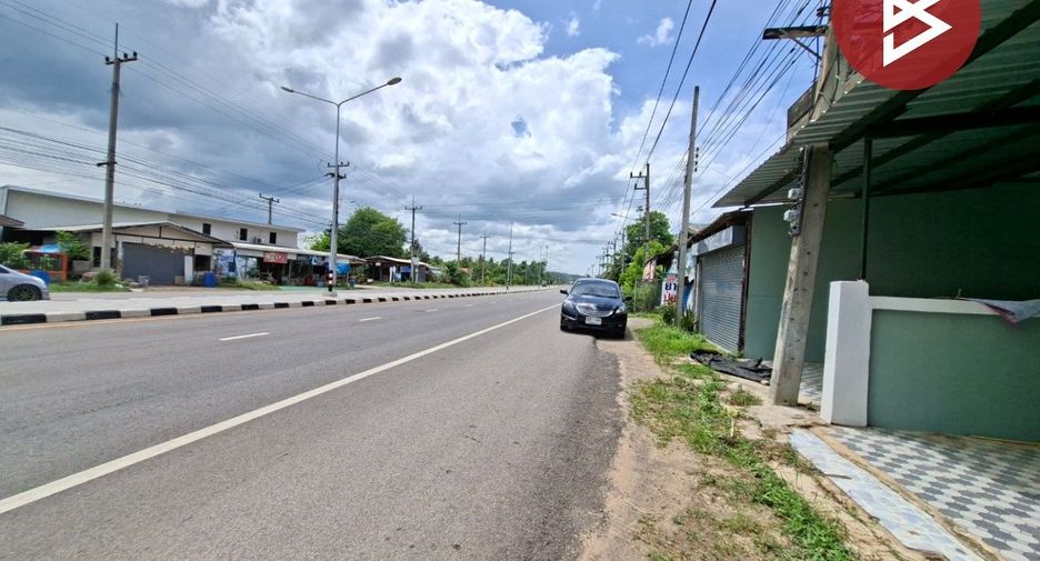 Gewerbefläche zum Kauf mit 2 Zimmer in Mueang Ratchaburi, Ratchaburi