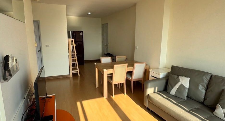 À louer 2 chambres condo à Huai Khwang, Bangkok