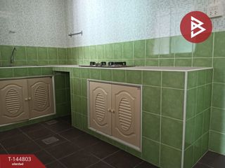 Casa adosada en venta de 3 habitaciones en Phra Pradaeng, Samut Prakan