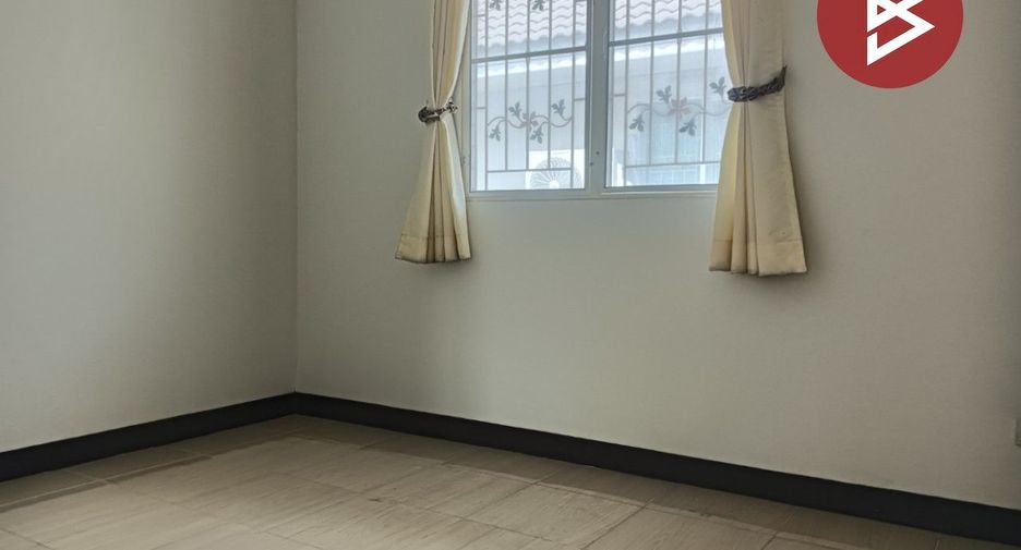For sale 3 bedrooms townhouse in Phra Pradaeng, Samut Prakan