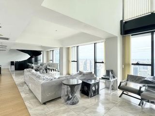 For sale 4 bedrooms condo in Sathon, Bangkok
