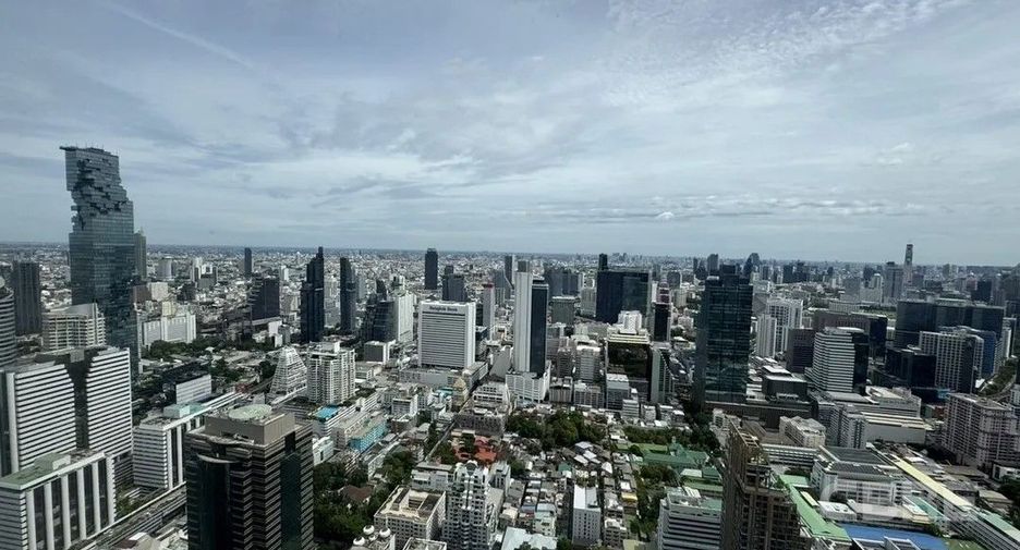 For sale 4 bedrooms condo in Sathon, Bangkok