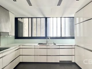 For sale 4 bedrooms condo in Sathon, Bangkok
