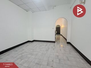 Casa adosada en venta de 3 habitaciones en Mueang Nakhon Sawan, Nakhon Sawan