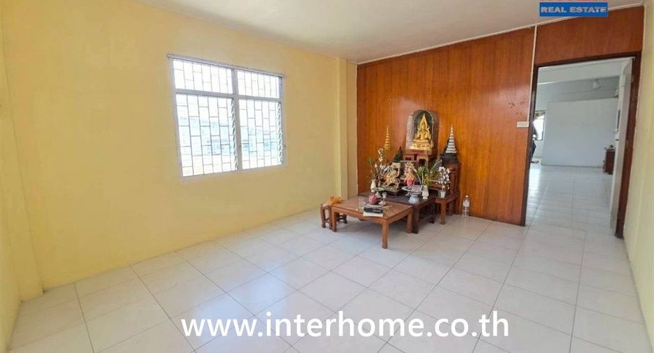 For sale 4 bedrooms retail Space in Mueang Samut Prakan, Samut Prakan