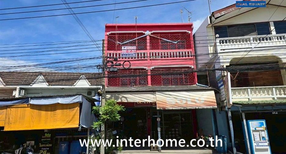 For sale 4 bedrooms retail Space in Mueang Samut Prakan, Samut Prakan
