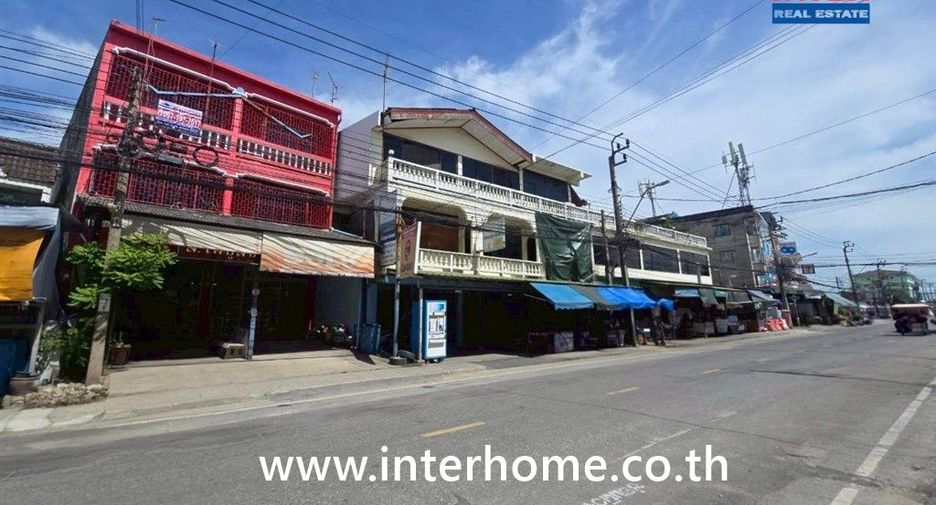 For sale 4 bedrooms retail Space in Mueang Samut Prakan, Samut Prakan