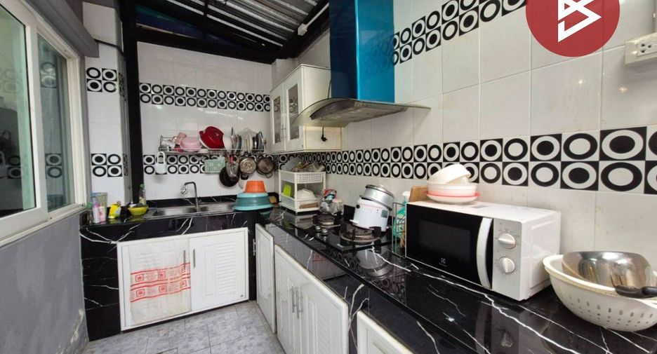 For sale 2 bedrooms townhouse in Nong Khaem, Bangkok
