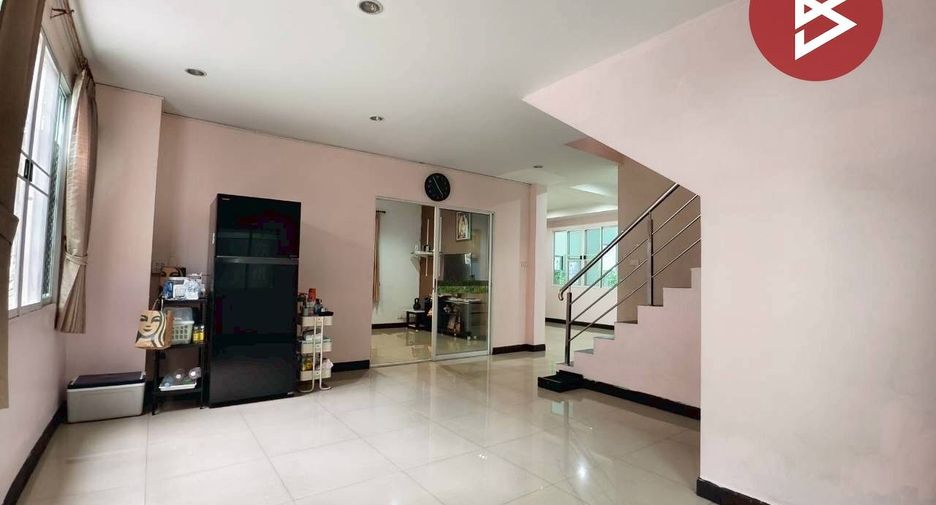 For sale 3 bedrooms house in Lat Krabang, Bangkok